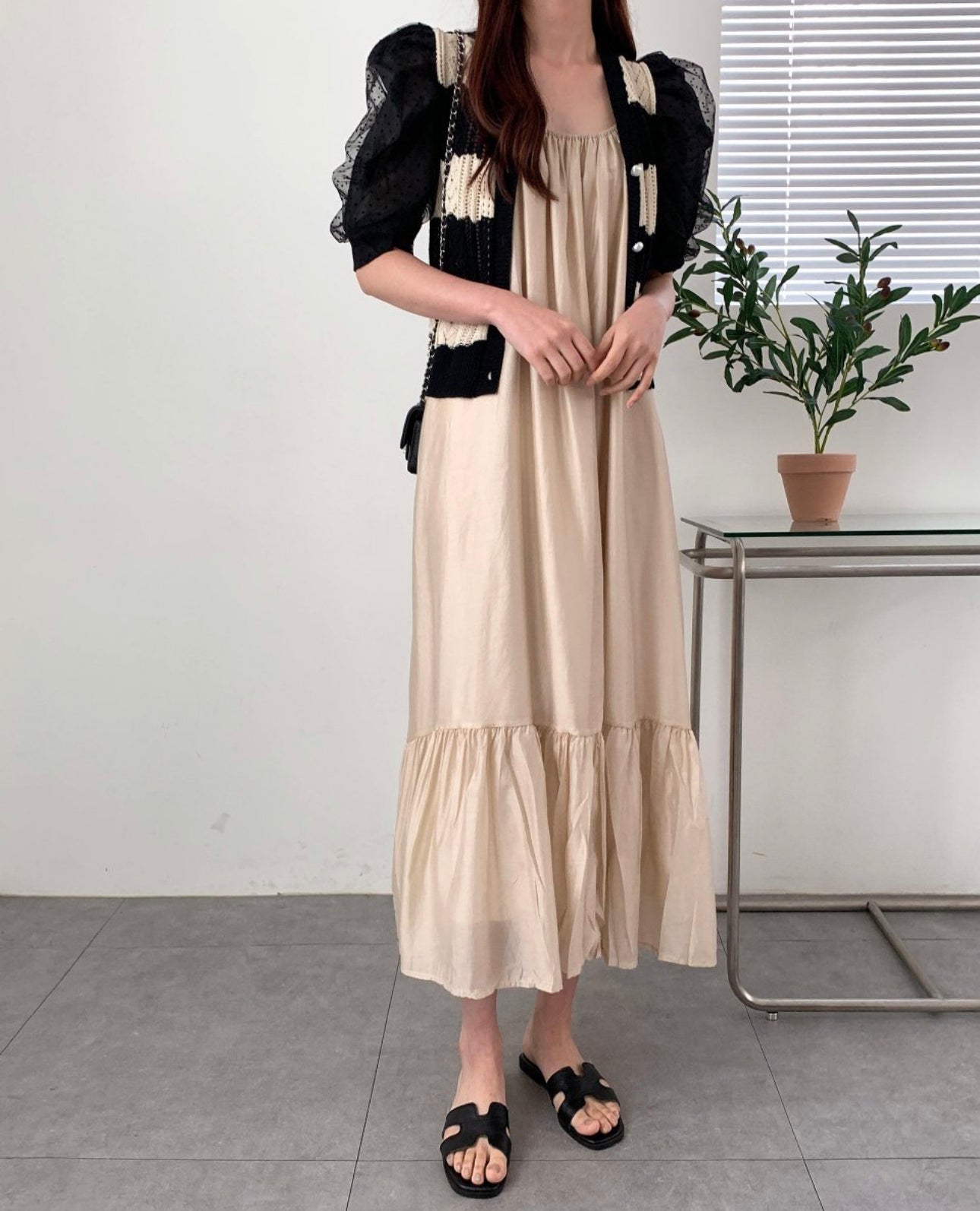 Silky Flared Strapping Long Dress