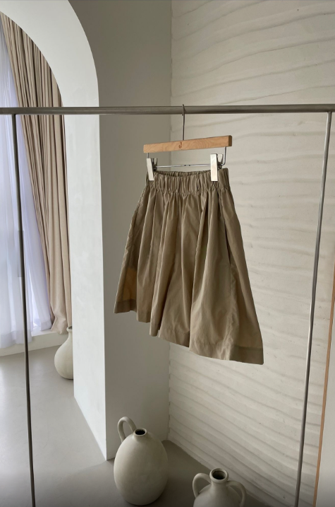 All around Waist Banding Shorts (허리밴딩 바스락 숏팬츠)