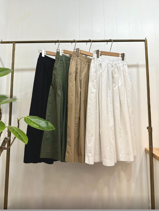 Cotton Pleated Elastic Waist Skort (코튼 치마바지)