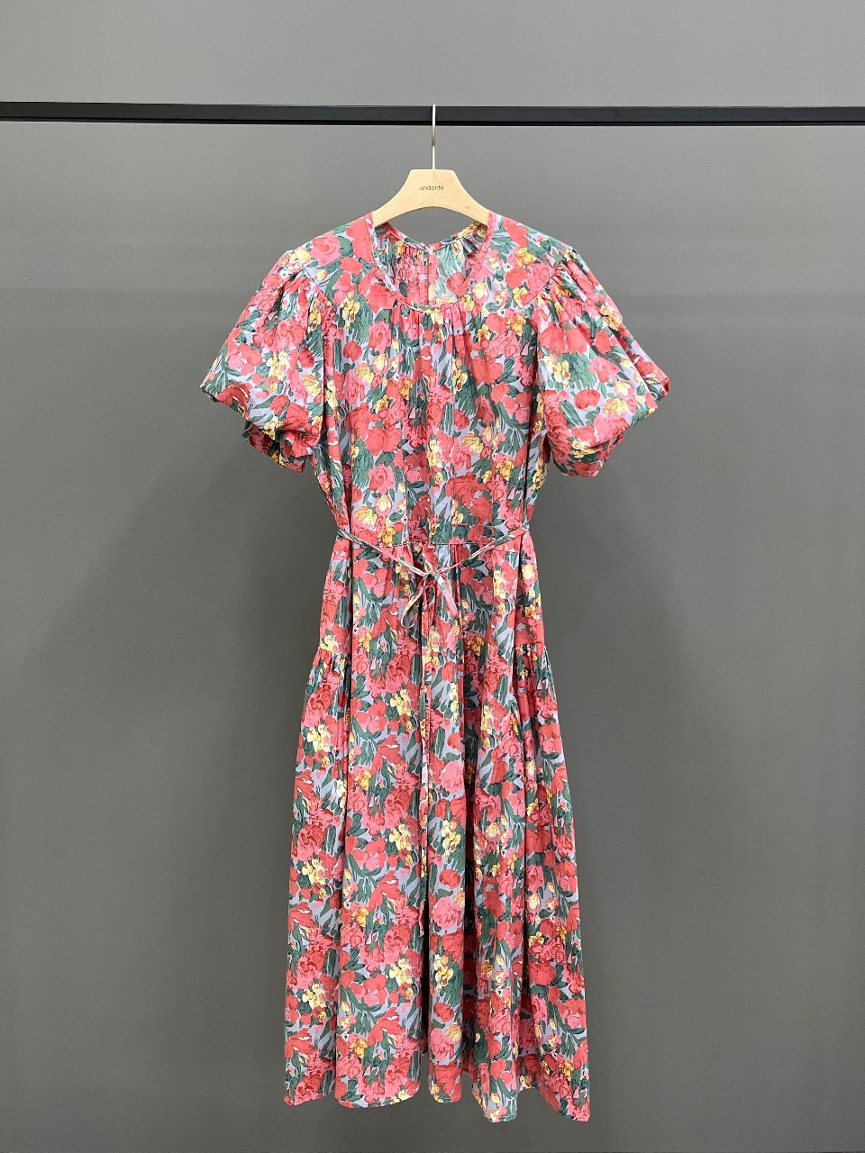 플라워 프린트 벌룬 슬리브 원피스 (플라워 프린트 벌룬 소매 드레스)