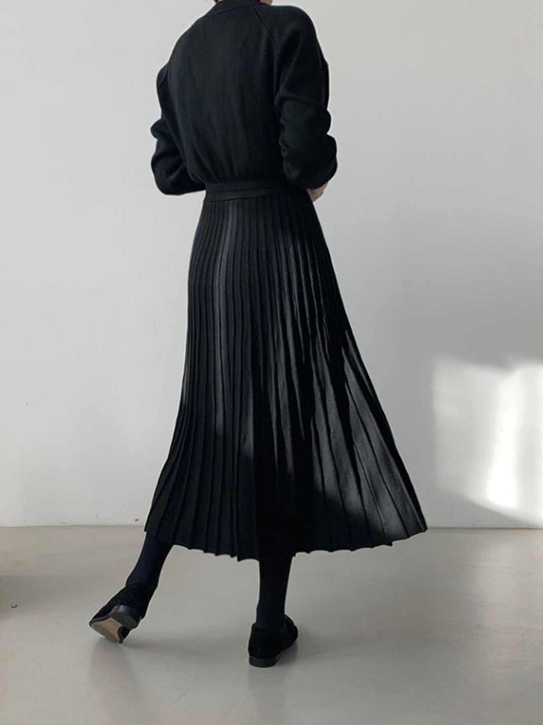 Mock Neck Knit Pleated Dress( With Belt)