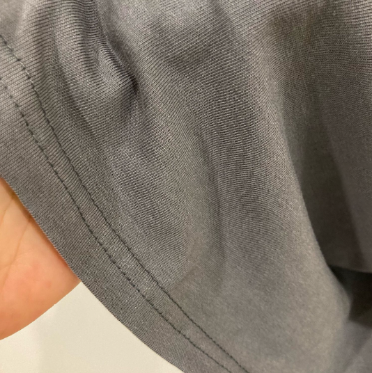 Mock Neck Drape Tee(뱃살커버에 제격인 기본템)