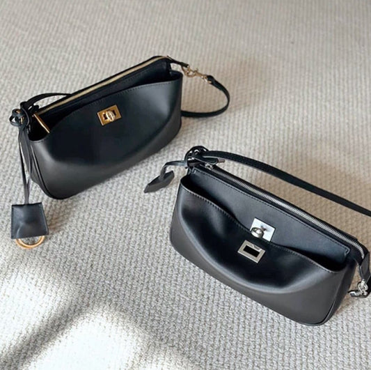 Full-grain leather shoulder bag